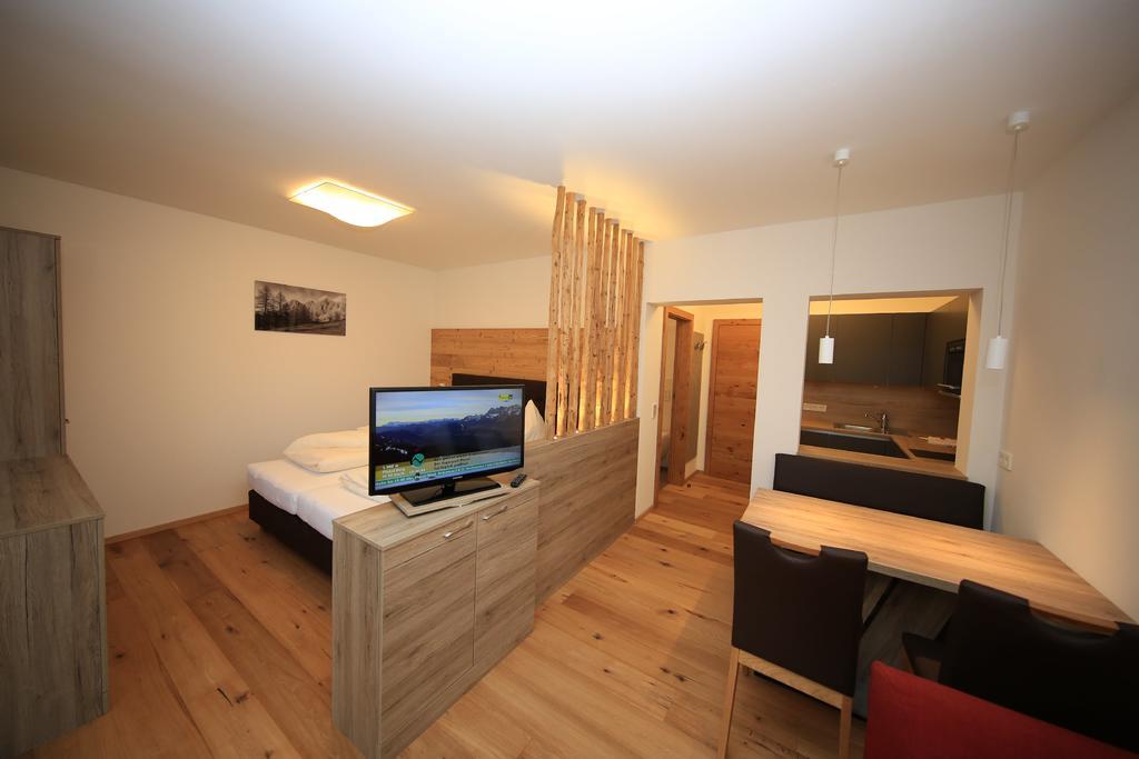 Chalet Findeisen Ramsau am Dachstein Kamer foto